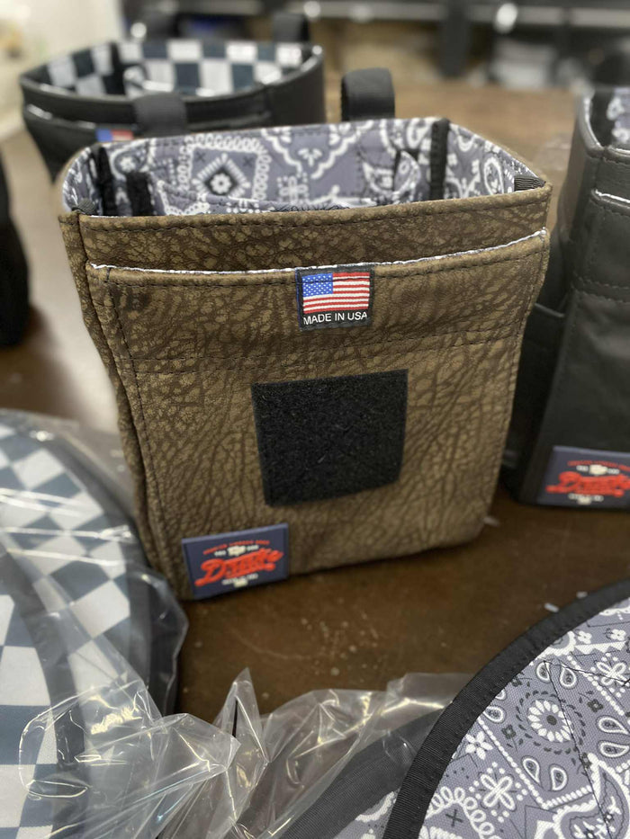 Brown Leather / Bandana / Yes